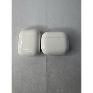 Lot of 2 Apple AirPod Charging Case ONLY Model Magsafe A2566 A1938 Gen 1 2 3 EUC